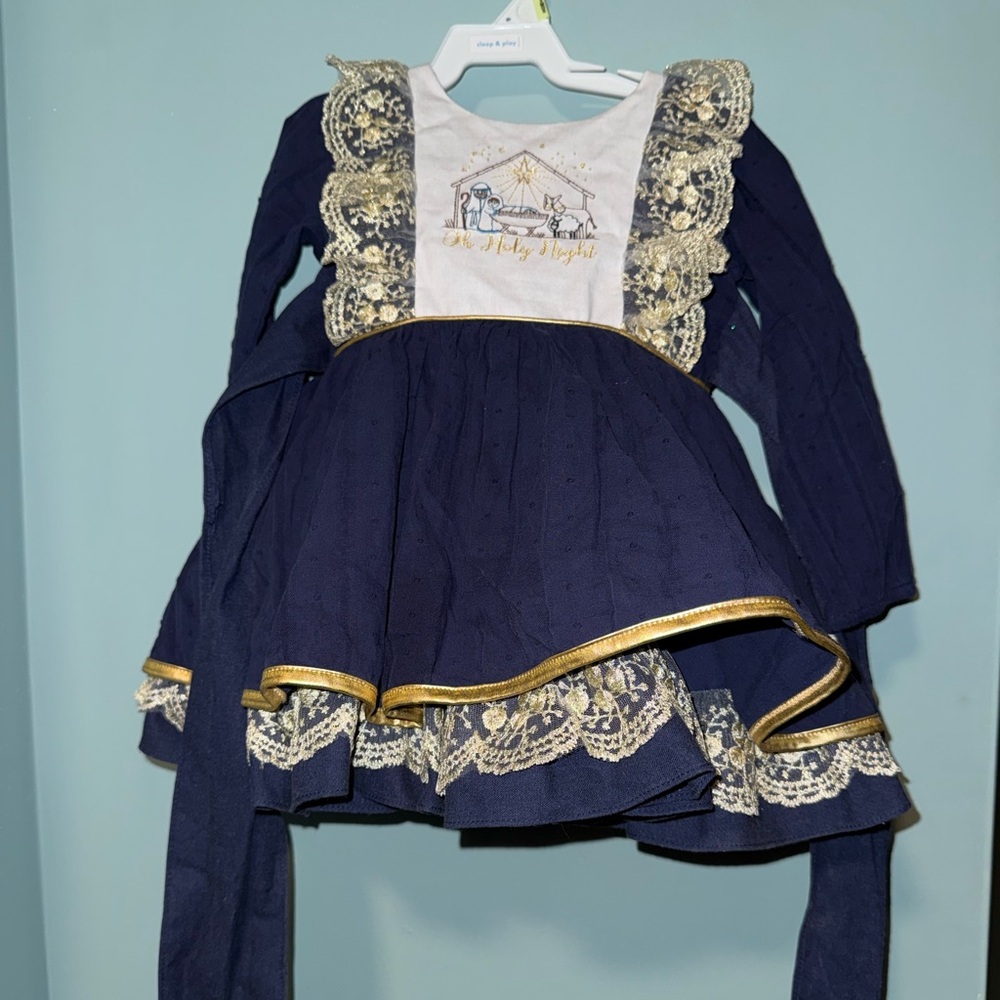 Bella and Omi “oh holy night” dress